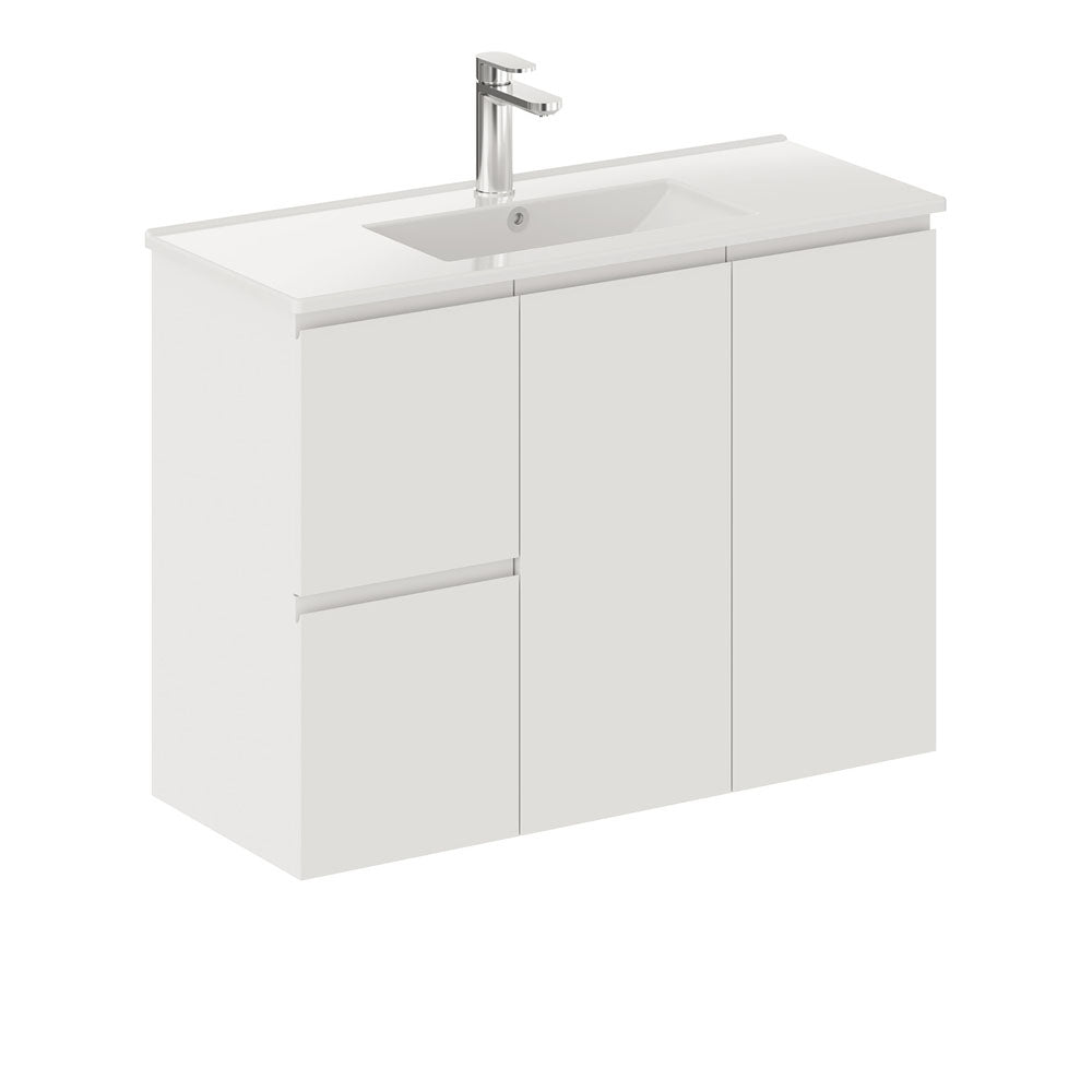 Siska Slim 1200 Vanity on Kickboard
