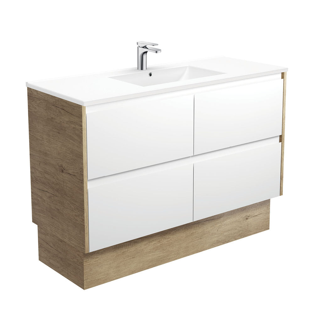 Dolce Amato Vanity