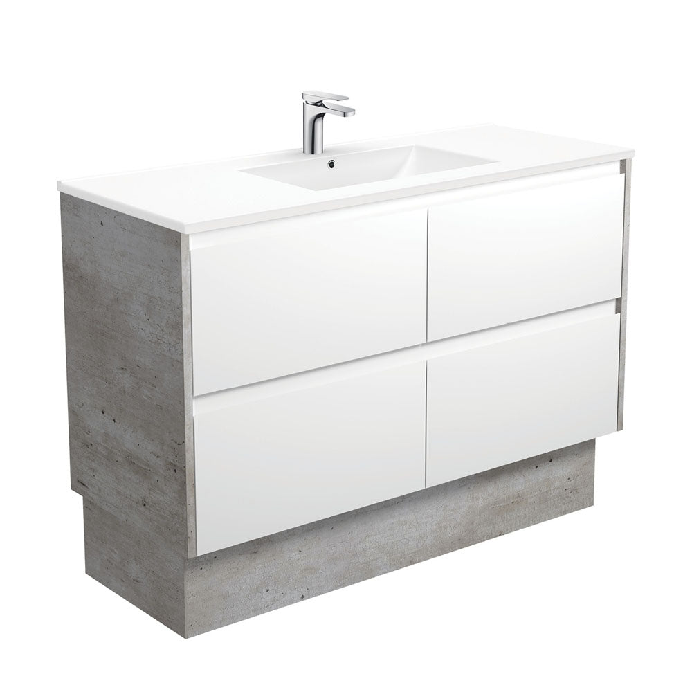 Dolce Amato Vanity