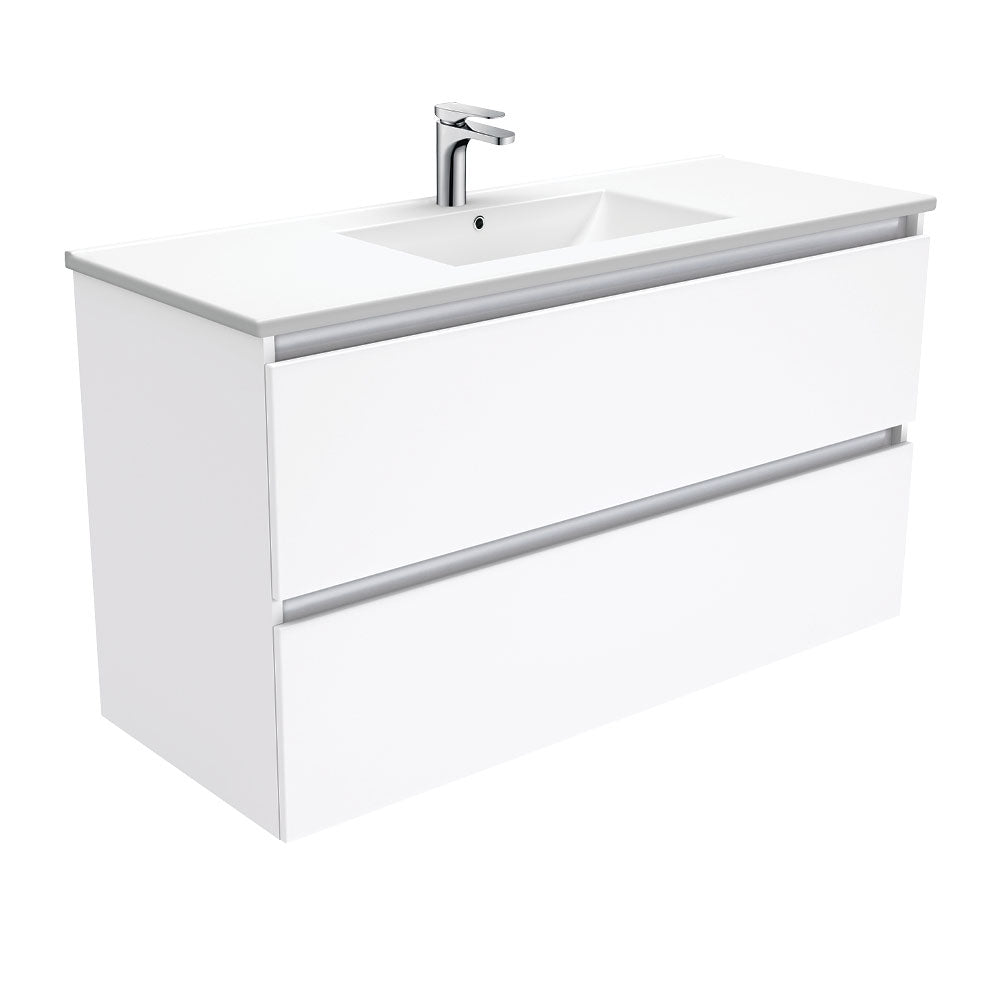 Dolce Quest Vanity