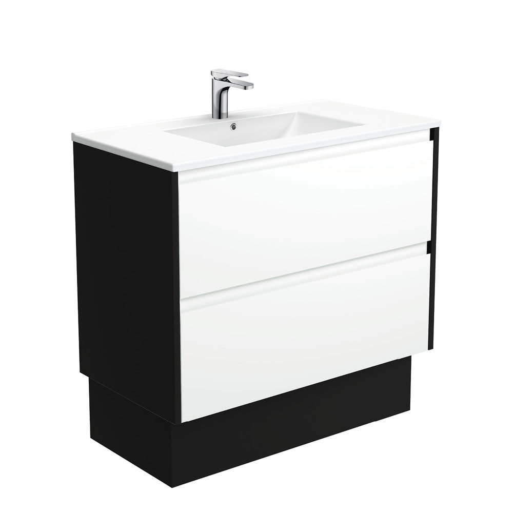Dolce Amato Vanity