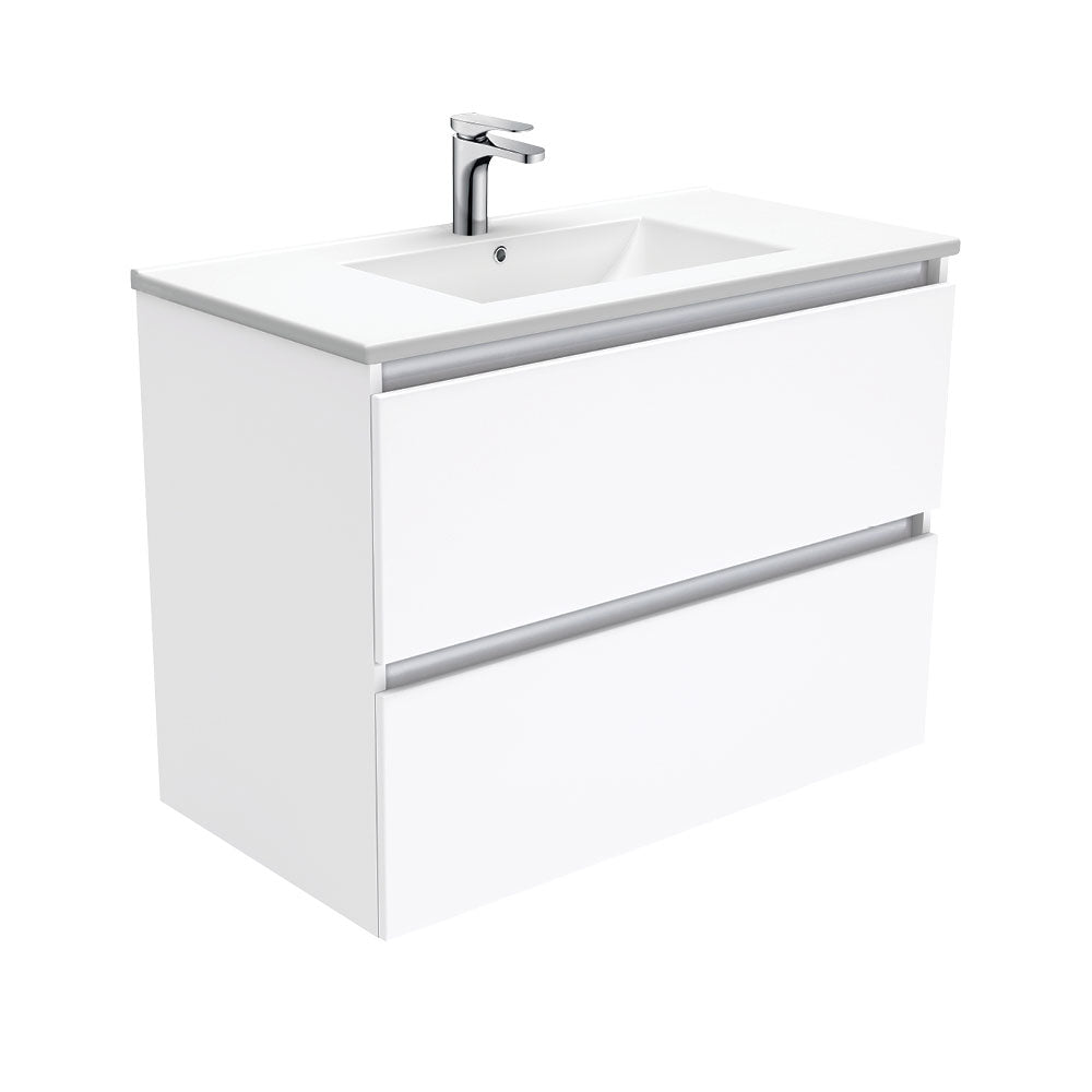 Dolce Quest Vanity