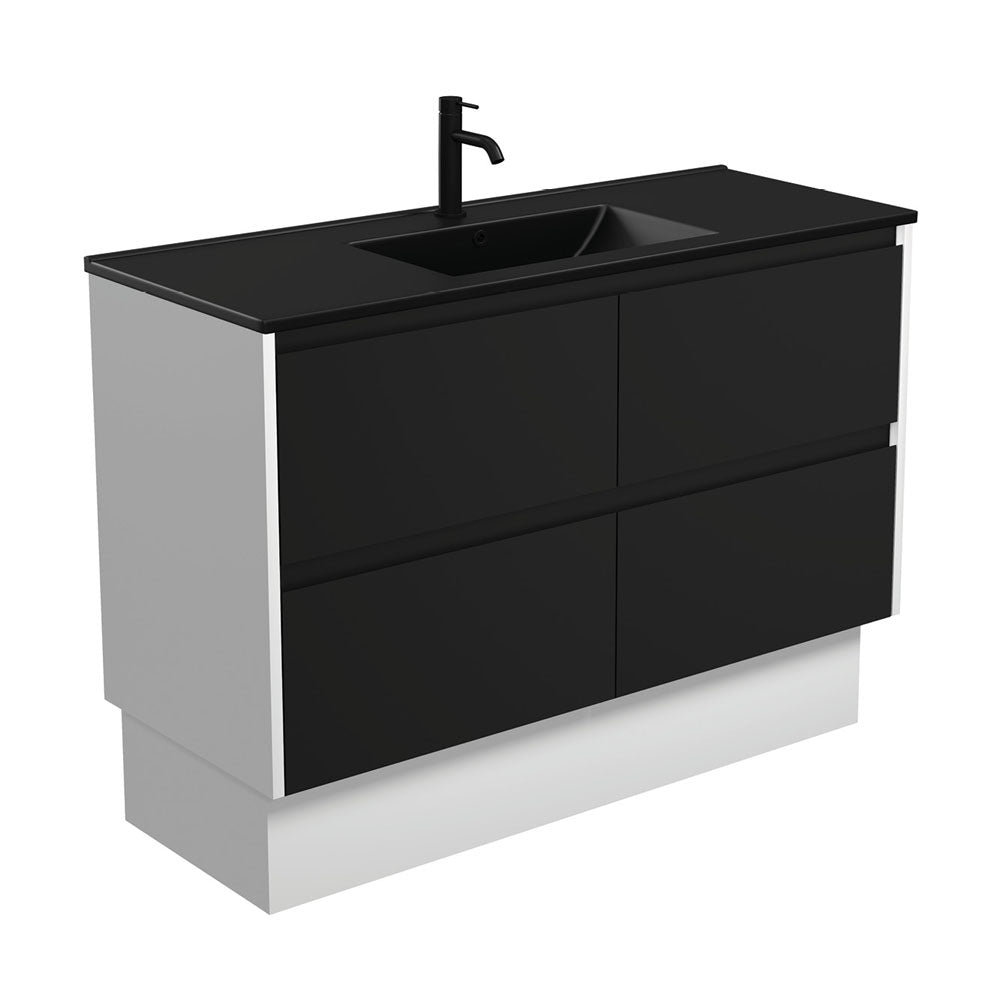 Dolce Matte Black Amato Vanity