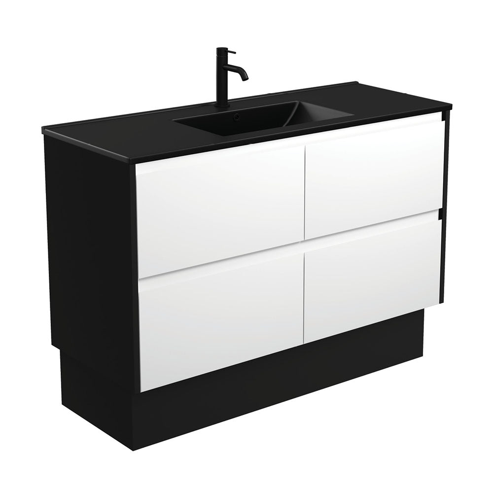 Dolce Matte Black Amato Vanity