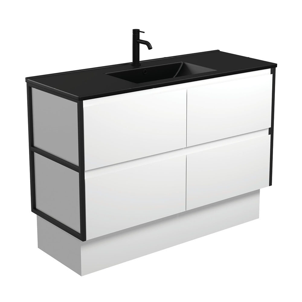 Dolce Matte Black Amato Vanity