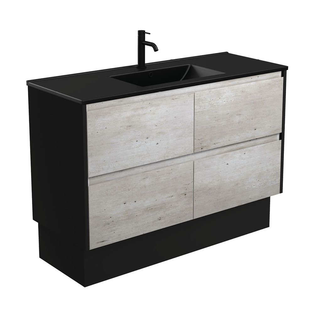 Dolce Matte Black Amato Vanity