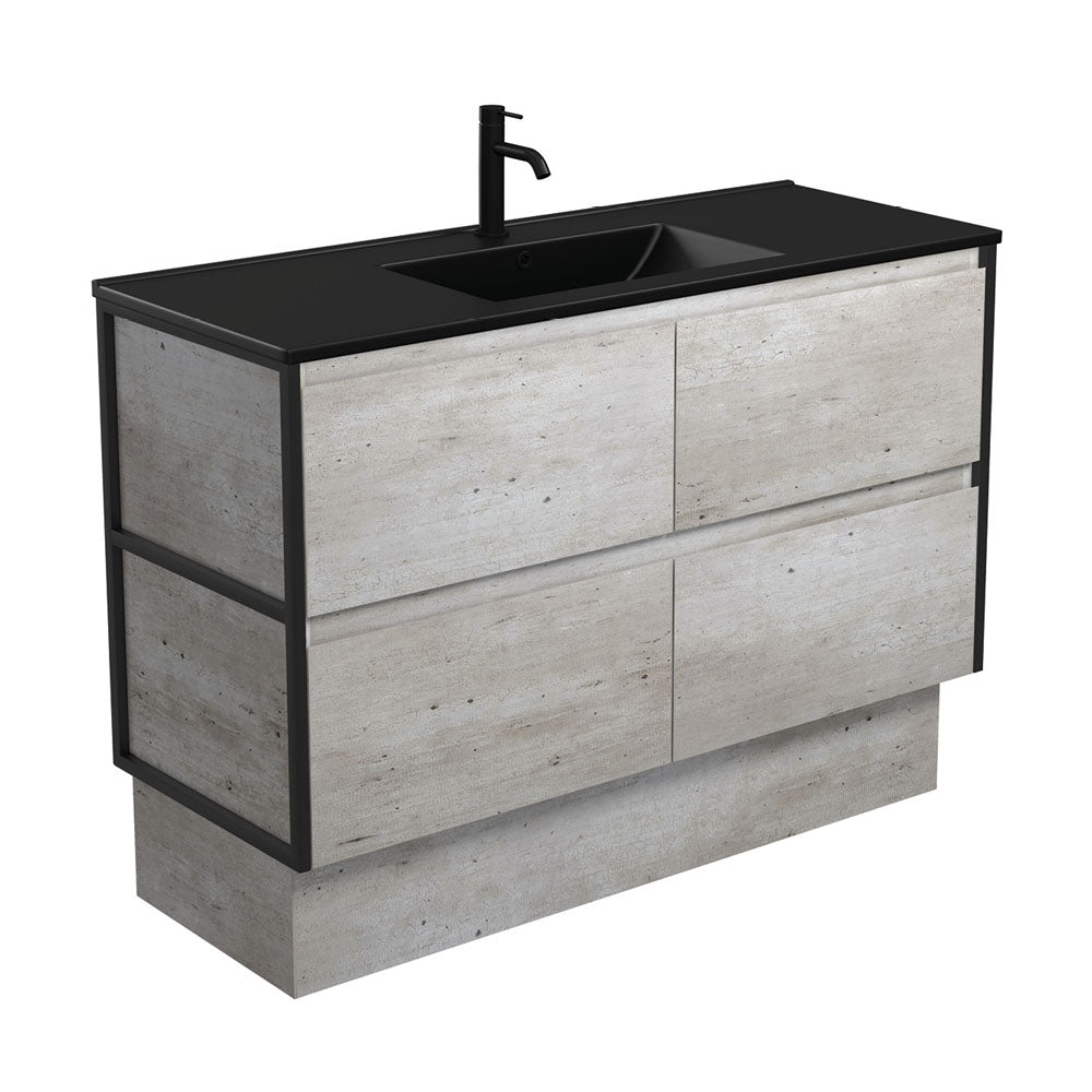 Dolce Matte Black Amato Vanity