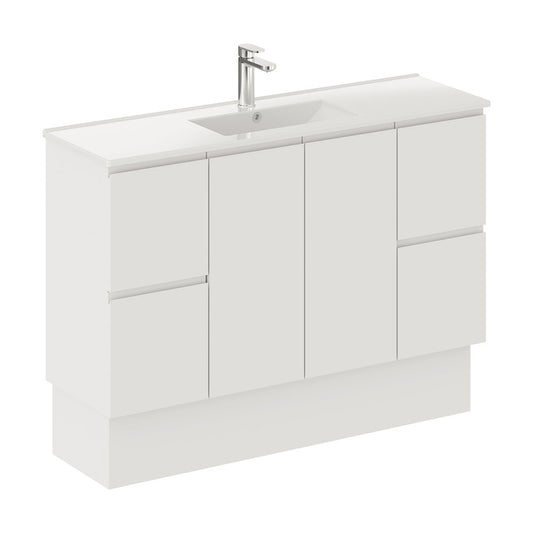 Siska Slim 1200 Vanity on Kickboard