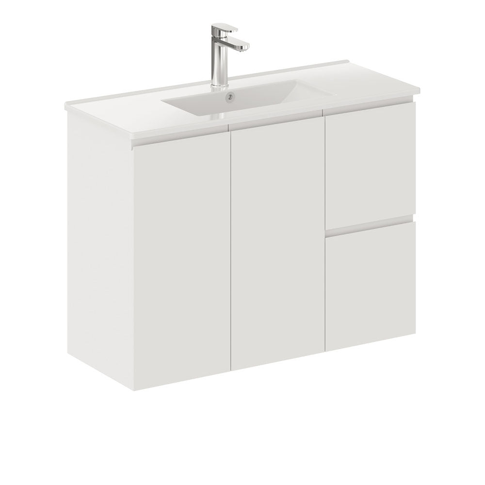 Siska Slim 1200 Vanity on Kickboard