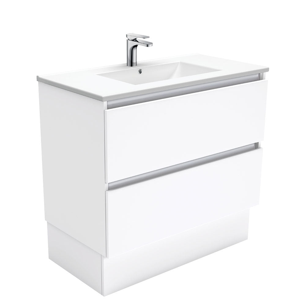 Dolce Quest Vanity